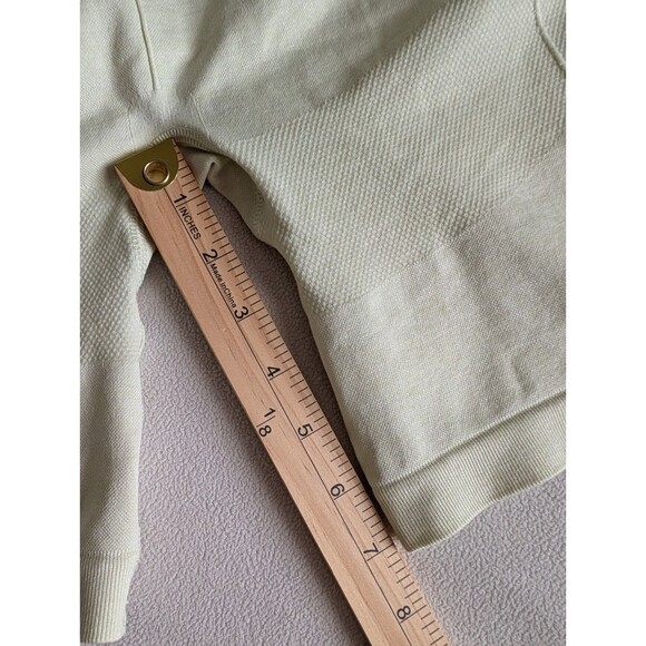 Gymshark Flex Cycling Shorts Yellow Small Logo High Waisted GL SH4250 Activewear - Picture 9 of 10